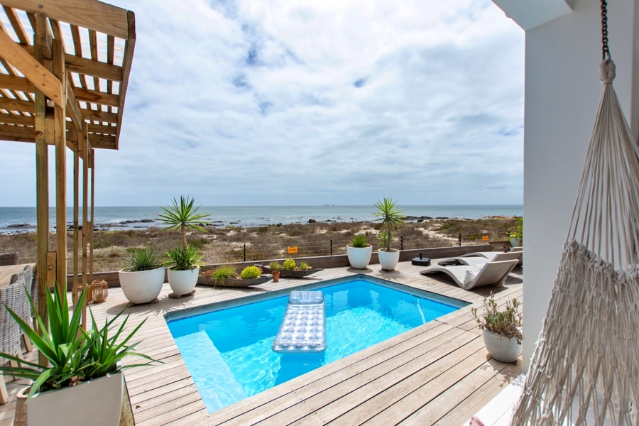 4 Bedroom Property for Sale in Sandy Point Western Cape